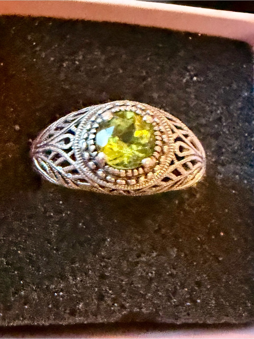 Vintage CNA Peridot Filigree 925 Sterling Silver Ring Size 9